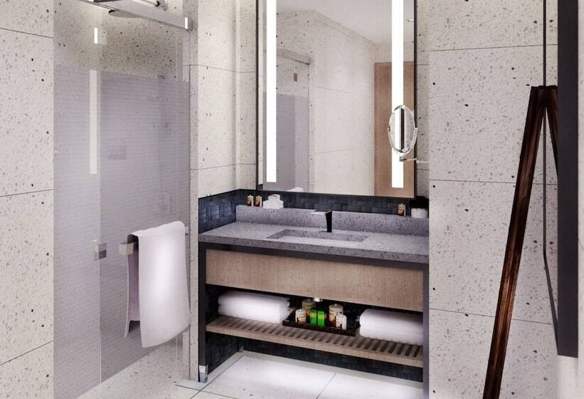 اتاق لوکس با چشم‌انداز استخر, Four Points By Sheraton Palawan Puerto Princesa