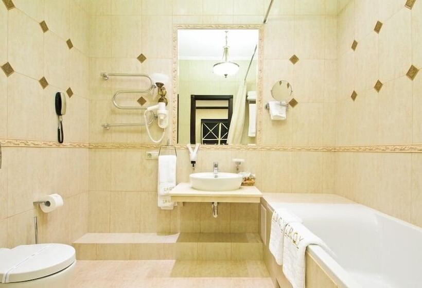 اتاق استاندارد, Troy