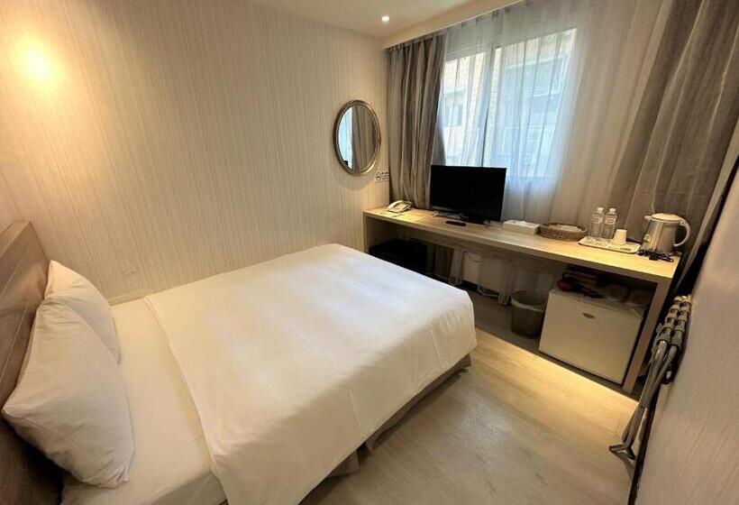 اتاق استاندارد, Young Soarlan Hotel   Tainan
