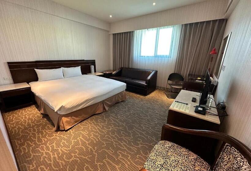 اتاق لوکس خانوادگی, Young Soarlan Hotel   Tainan