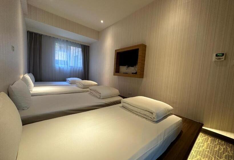 اتاق لوکس خانوادگی, Young Soarlan Hotel Tainan