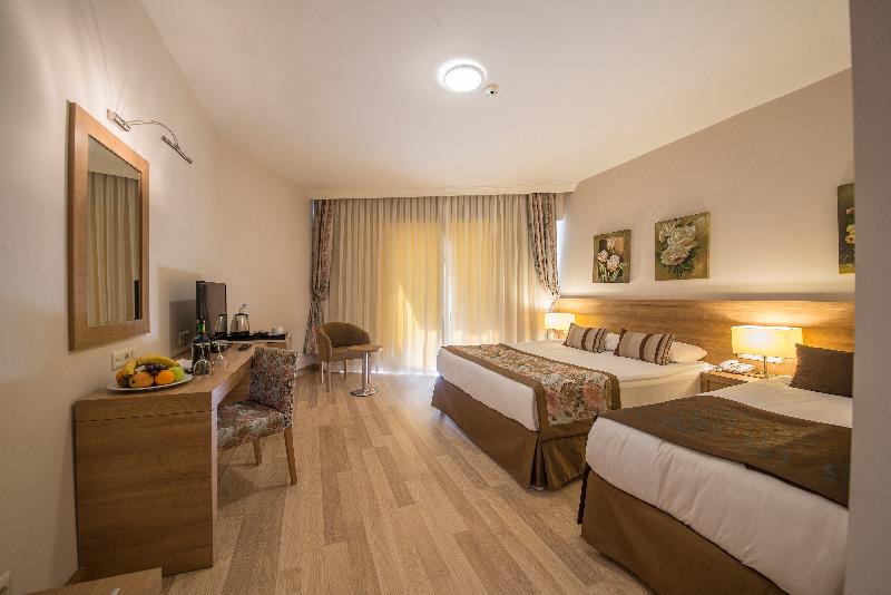 Номер Superior, Wyndham Garden Lara