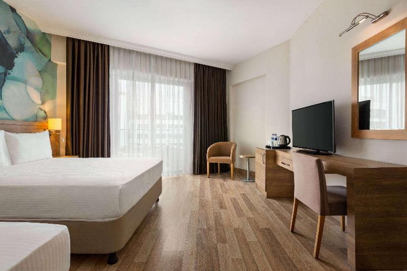 اتاق سوپریور, Wyndham Garden Lara