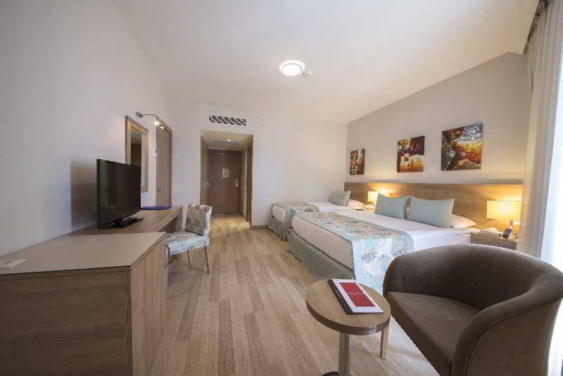 Номер Стандарт Адаптированный для Инвалидов, Wyndham Garden Lara