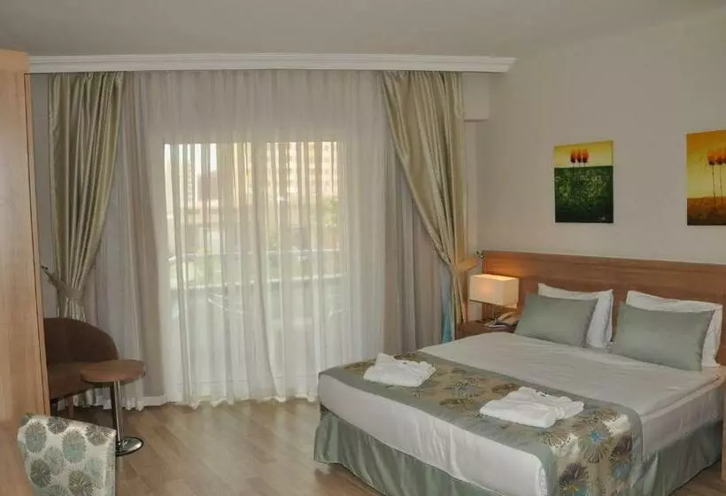 اتاق استاندارد برای معلولان, Wyndham Garden Lara