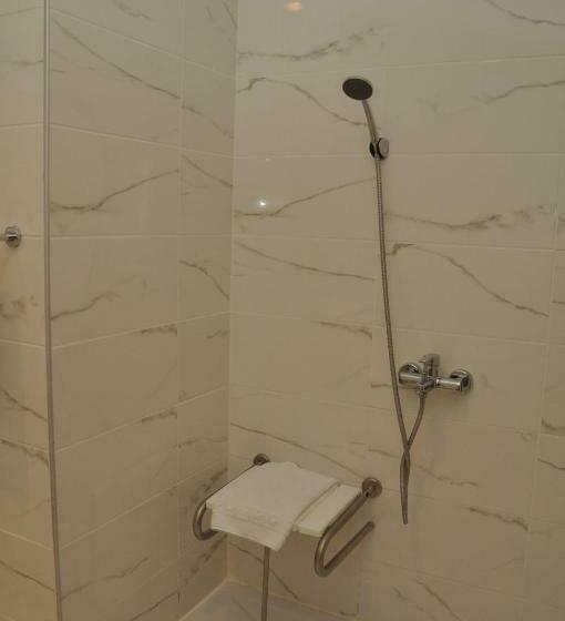 اتاق استاندارد برای معلولان, Wyndham Garden Lara