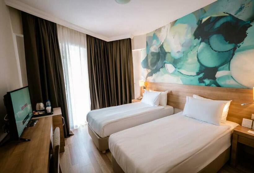 Номер Стандарт, Wyndham Garden Lara