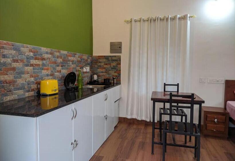 豪华工作室, Silver Oak By Exuberance Stays