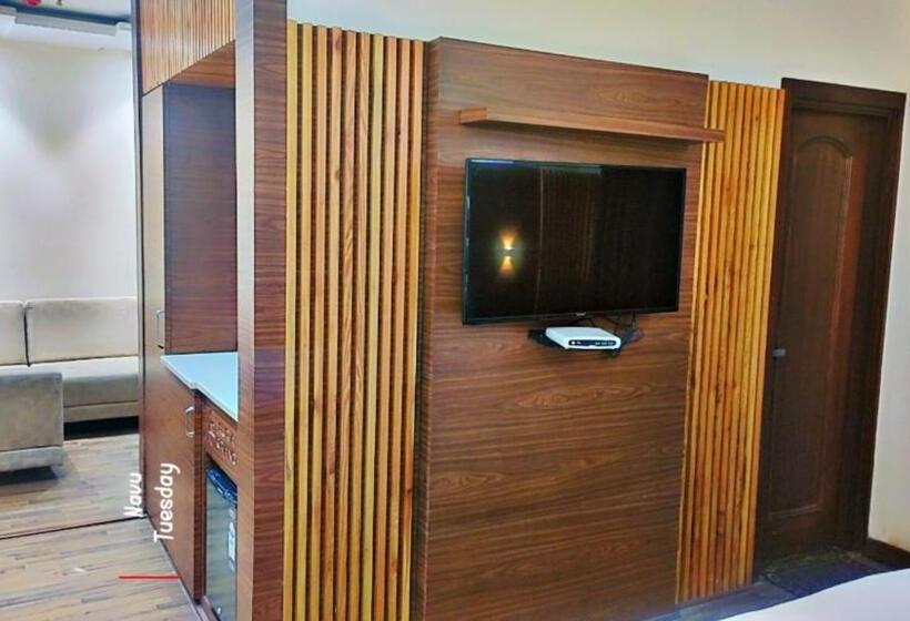 エクゼクティブスイート, Aura Grand By Levelup Hotels