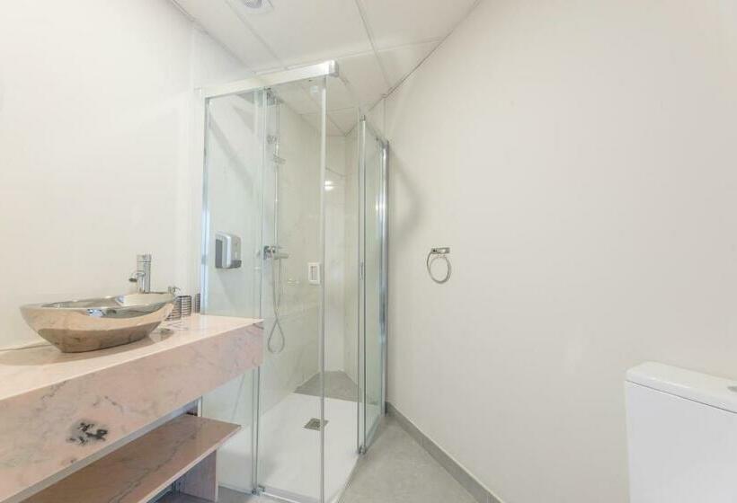 اتاق استاندارد, Residencia Deportiva Rozarossa