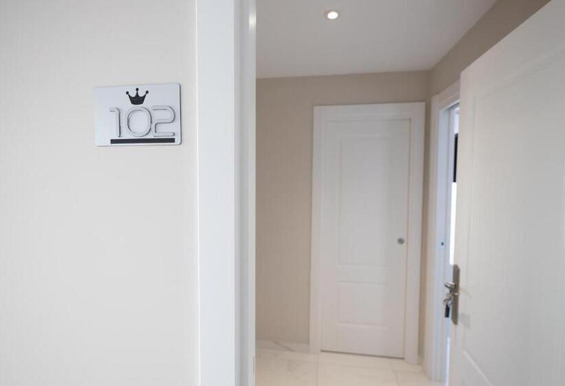 اتاق کلاسیک چهارنفره, Residencia Deportiva Rozarossa