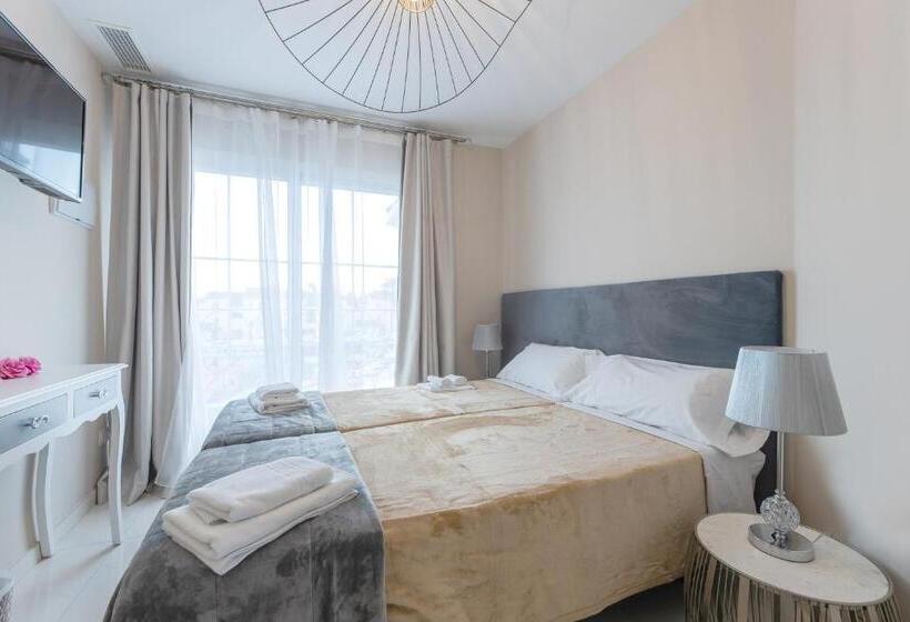 اتاق کلاسیک چهارنفره, Residencia Deportiva Rozarossa