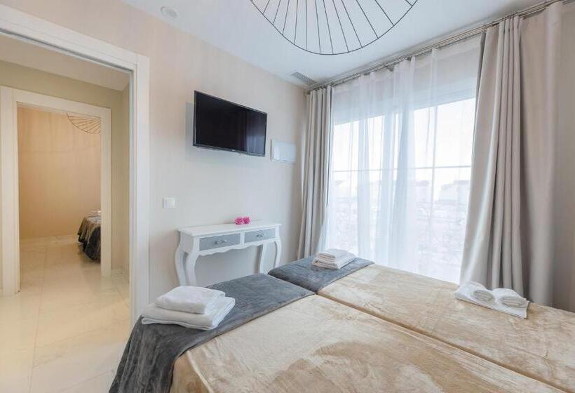 اتاق کلاسیک چهارنفره, Residencia Deportiva Rozarossa