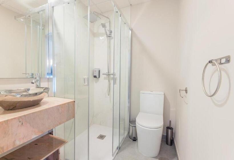 اتاق کلاسیک چهارنفره, Residencia Deportiva Rozarossa