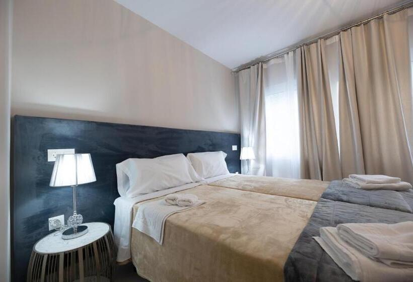 اتاق استاندارد, Residencia Deportiva Rozarossa