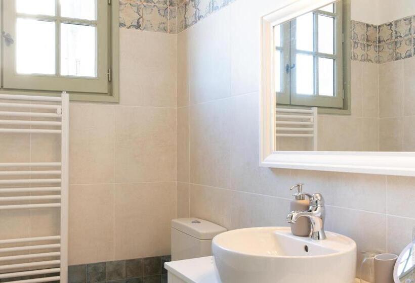 ファミリールーム, La Little Maison