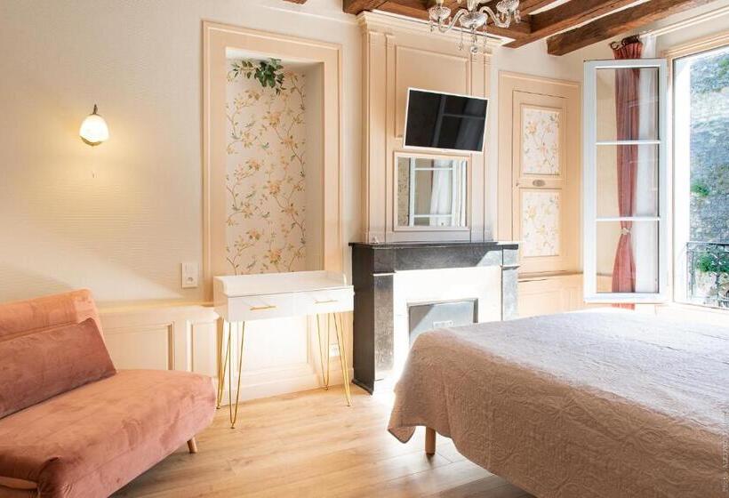 スタンダードトリプルルーム, La Little Maison