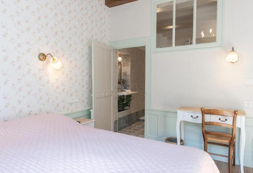Номер Deluxe, La Little Maison