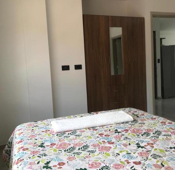 غرفة قياسية, Casa Toñita