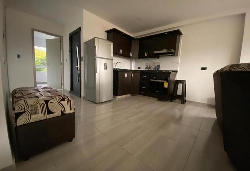 غرفة قياسية, Casa Toñita