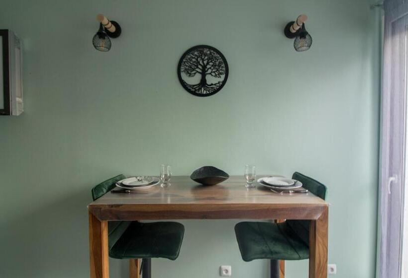 חדר סטנדרט עם ג'קוזי, Chambre D Hôtes Jardin D Eden