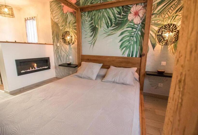 חדר סטנדרט עם ג'קוזי, Chambre D Hôtes Jardin D Eden