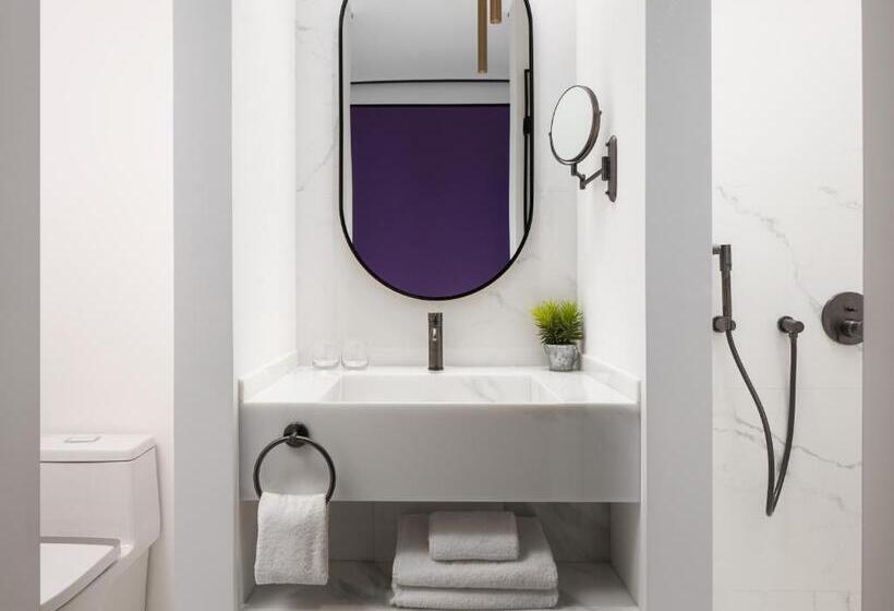 غرفة تنفيذية, Citadines Flatiron Phnom Penh