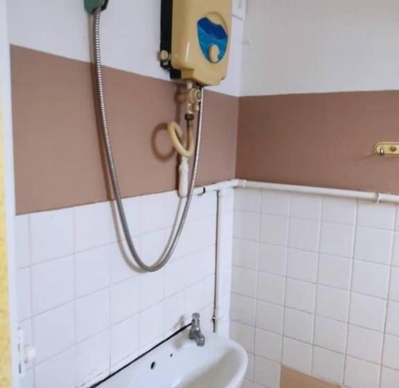Номер Стандарт Трехместный, Marina Hotel Kemaman