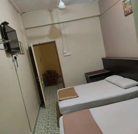スタンダードトリプルルーム, Marina Hotel Kemaman