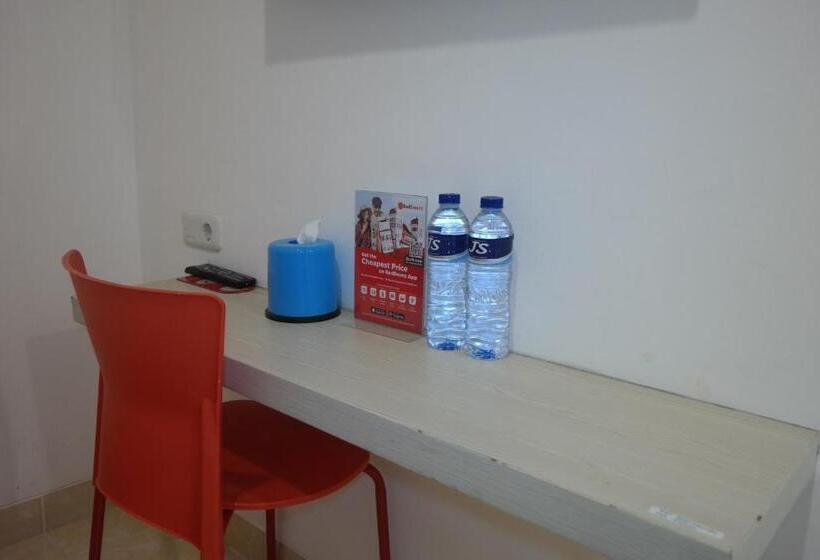 스탠다드 룸, Reddoorz Near Mall Ratu Indah 3