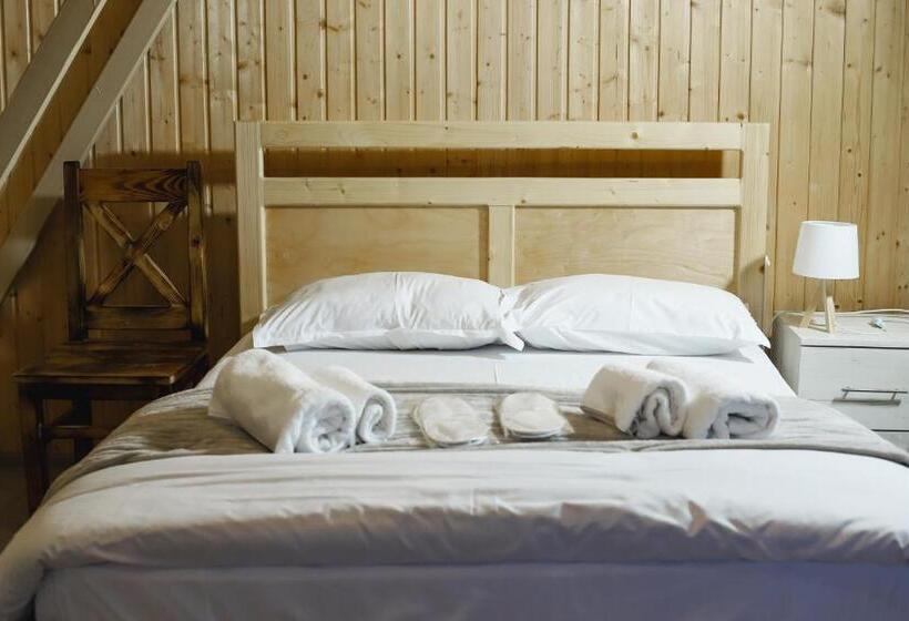 디럭스 룸, Dom Adonis