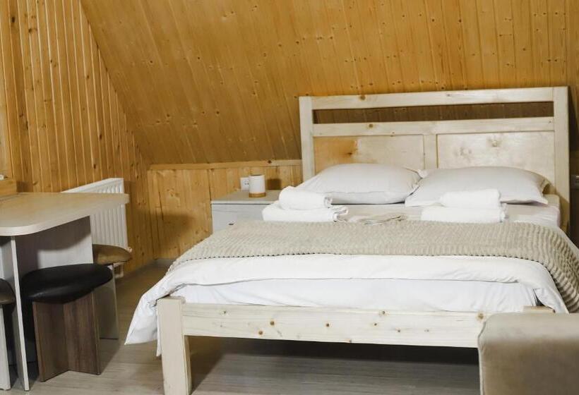 디럭스 룸, Dom Adonis