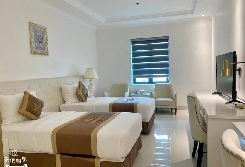 اتاق استاندارد, Canh Hung Palace