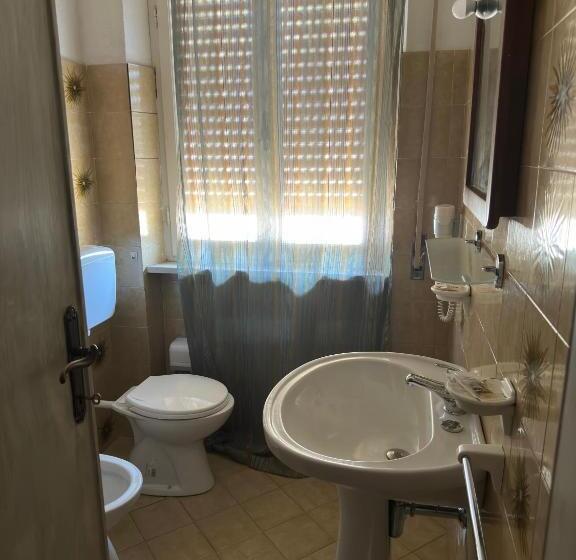 غرفة قياسية رباعية, Le Stanze Del Mare