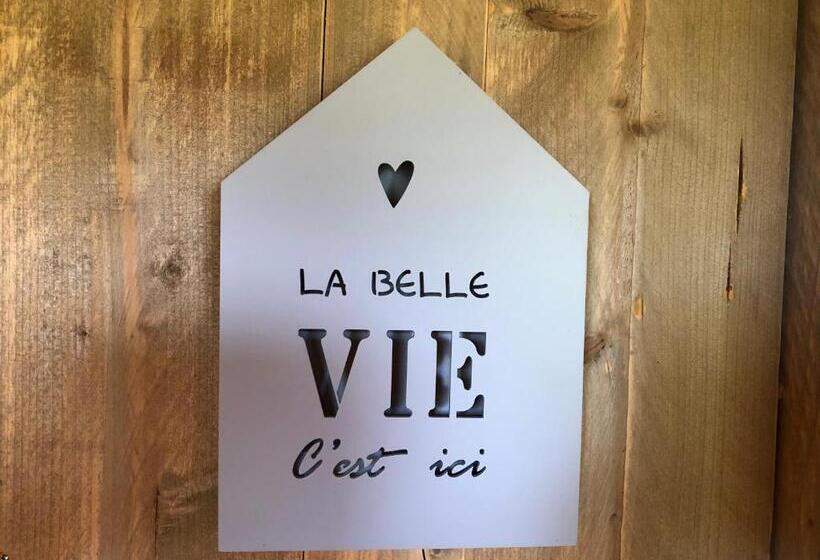 Standard Tent, Les Lodges Saint Pierre