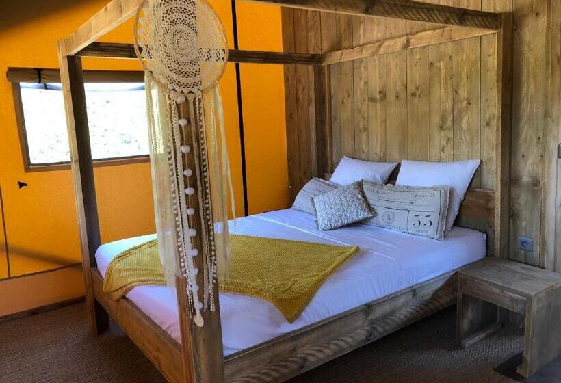 Standard Tent, Les Lodges Saint Pierre