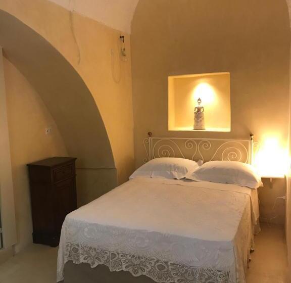 جناح عائلي, Tenuta Castelle