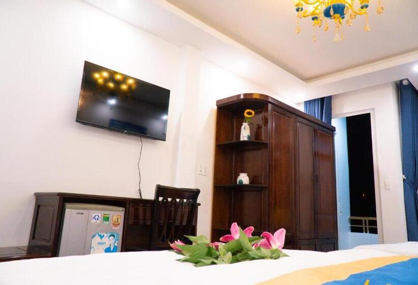 اتاق سوپریور, Huong Mai