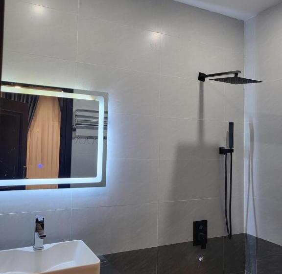 اتاق استاندارد با بالکن, Huong Mai