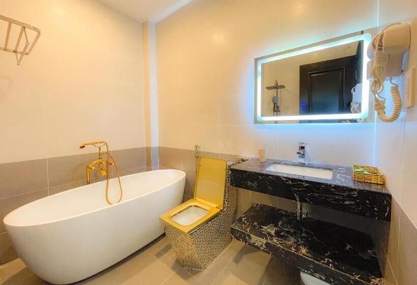 اتاق استاندارد با وان آب گرم, Huong Mai