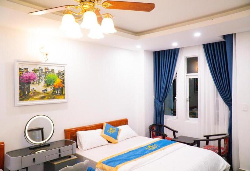 اتاق خانوادگی, Huong Mai