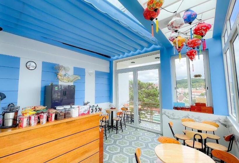 Deluxe Room Mountain View, Huong Mai