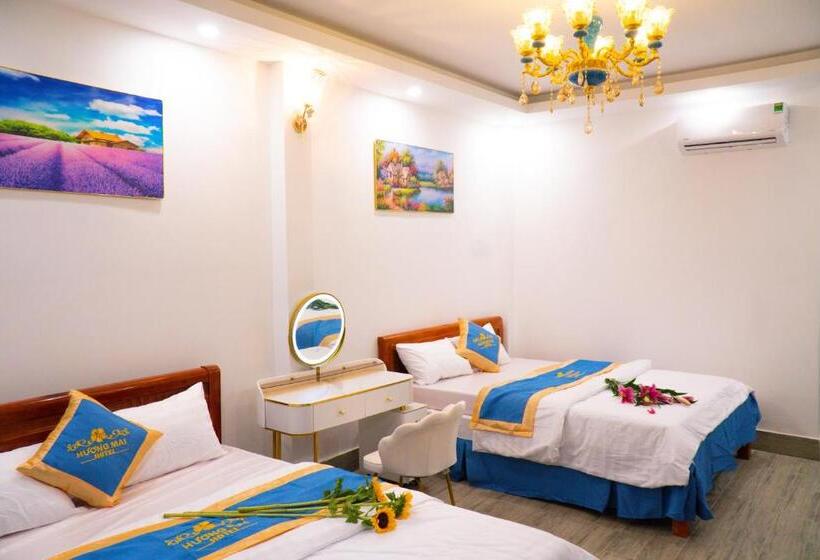 Deluxe Room Mountain View, Huong Mai