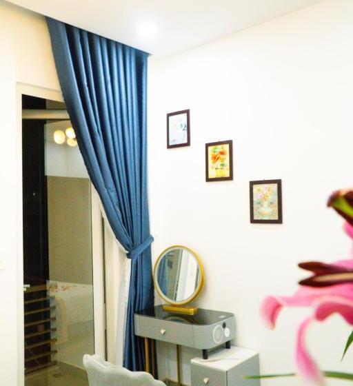 اتاق استاندارد با بالکن, Huong Mai