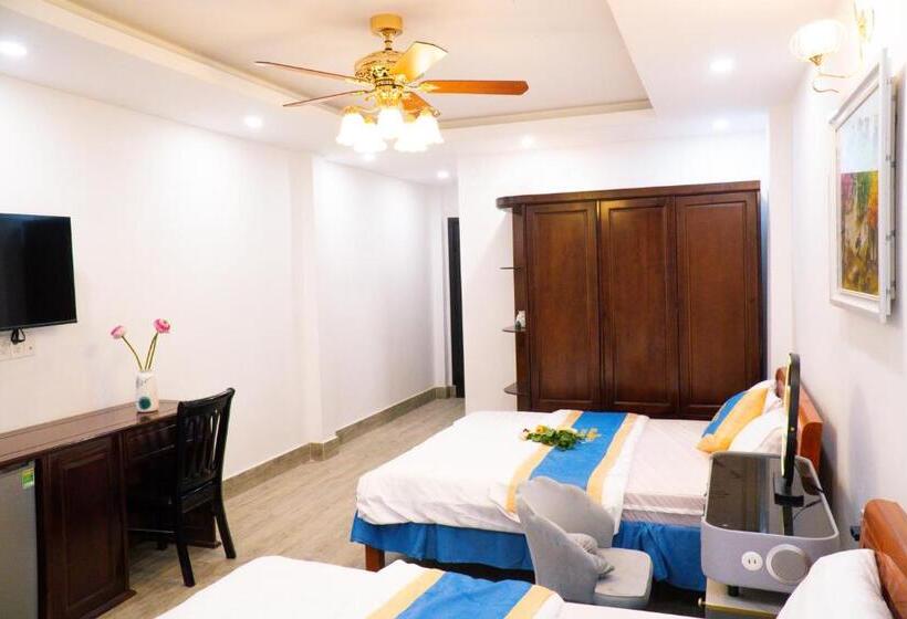 اتاق خانوادگی, Huong Mai