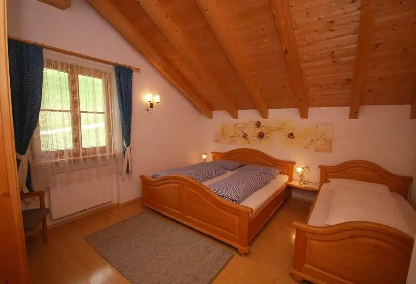 Huoneisto 2 Makuuhuonetta, Im Kranzhof