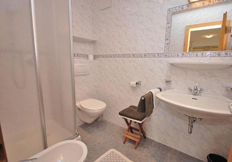 חדר סטודיו סטנדרד, Im Kranzhof