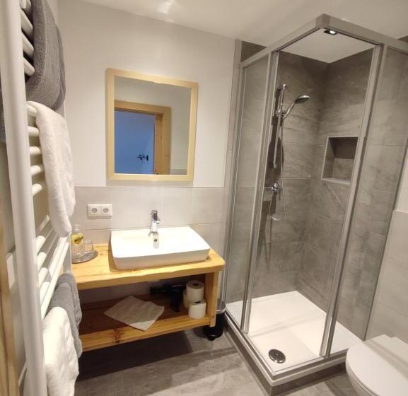 דירת חדר, Veitenhof