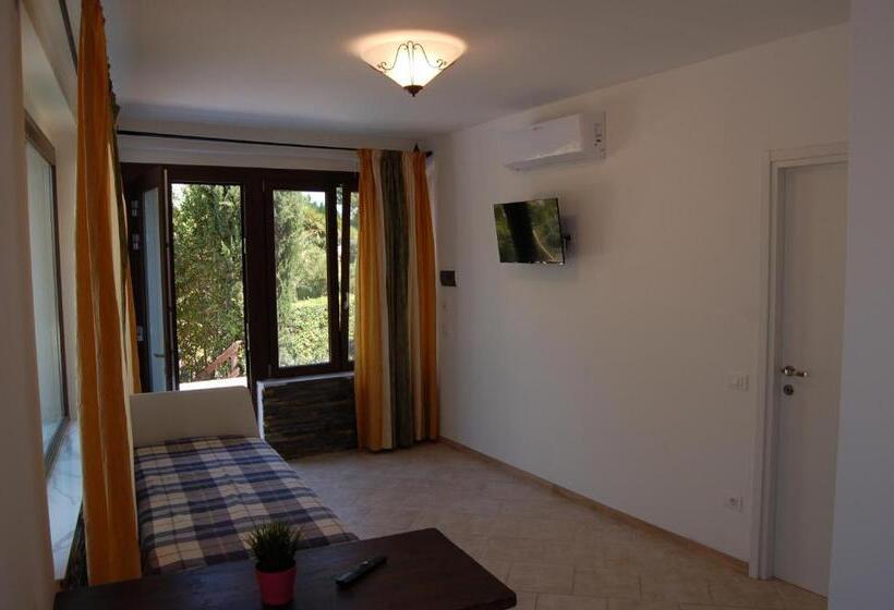 プールの見える1ベッドルームアパートメント, Al Settimo Cielo