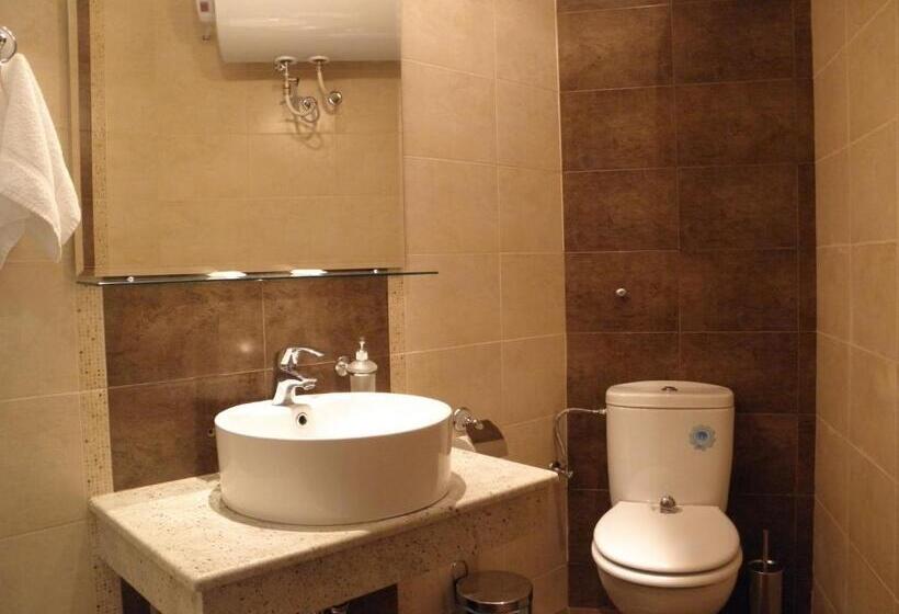Escritório Estándar, Anteya Serdika Apartments
